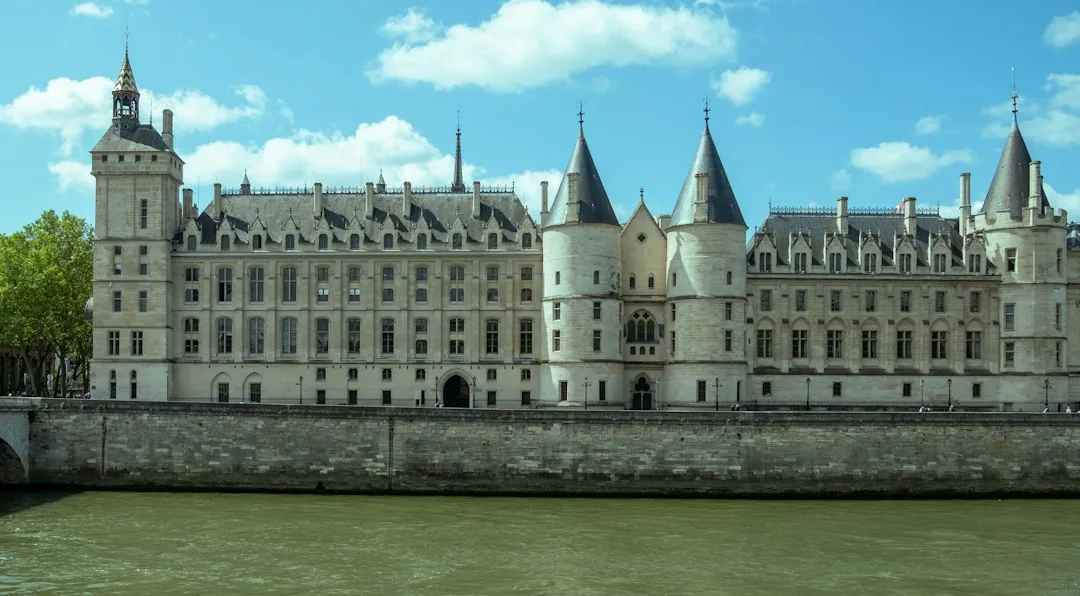 Peintre en bâtiment à Châtelet